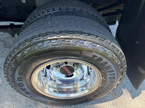Used 2006 GMC Sierra 3500 SLE w/ Heavy-Duty Power Package AWD/4WD image 31