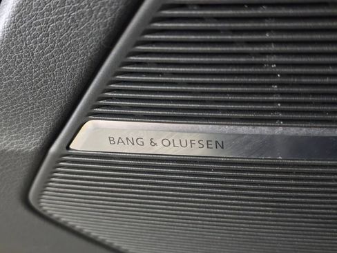 Used 2023 Audi Q8 Premium Plus w/ Premium Plus Package image 15