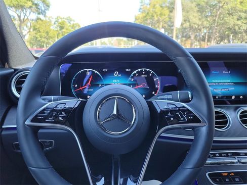 Used 2022 Mercedes-Benz E 350 Sedan image 27
