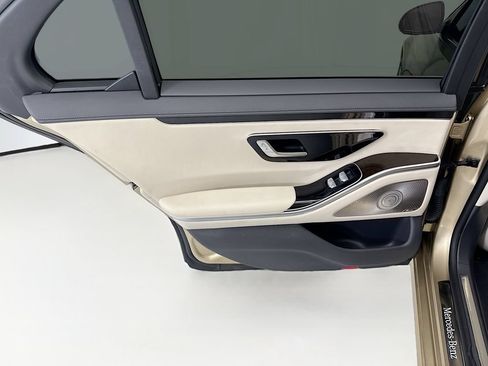 Certified 2023 Mercedes-Benz S 500 4MATIC image 25