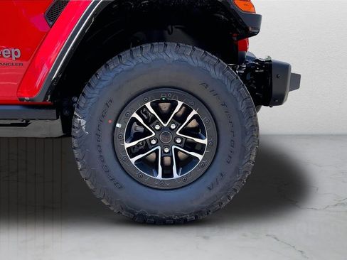 New 2026 Jeep Wrangler Unlimited Rubicon AWD/4WD image 28