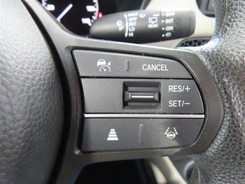 Used 2024 Honda HR-V LX image 21