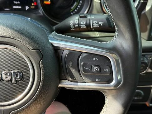 Used 2023 Jeep Wrangler Unlimited Sahara w/ Cold Weather Group image 18