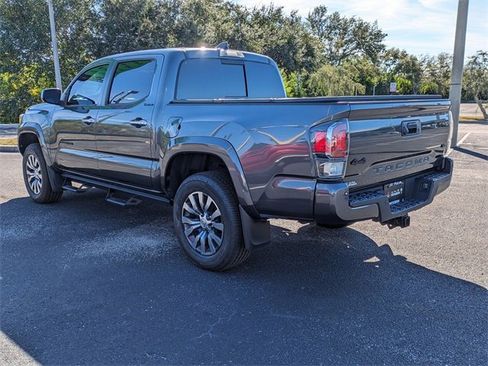 Used 2021 Toyota Tacoma Limited image 7