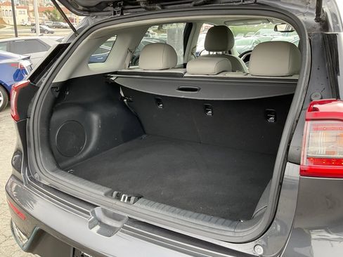 Used 2019 Kia Niro EX Premium w/ Sunroof Package image 8