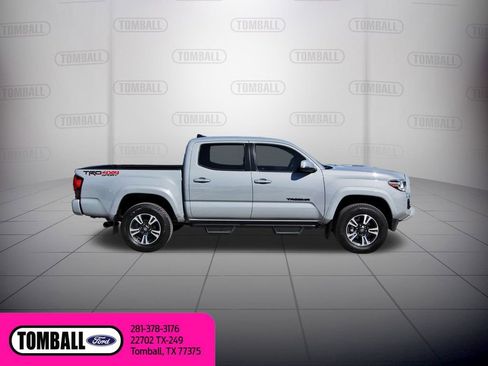 Used 2019 Toyota Tacoma TRD Sport image 8