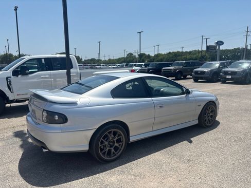 Used 2006 Pontiac GTO RWD image 10