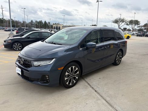 Certified 2026 Honda Odyssey Elite image 4