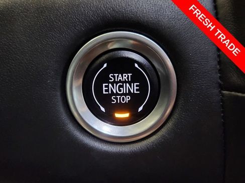Used 2024 GMC Yukon XL Denali Ultimate AWD/4WD image 19