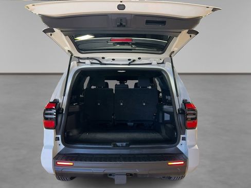 Used 2025 Toyota 4Runner SR5 image 11