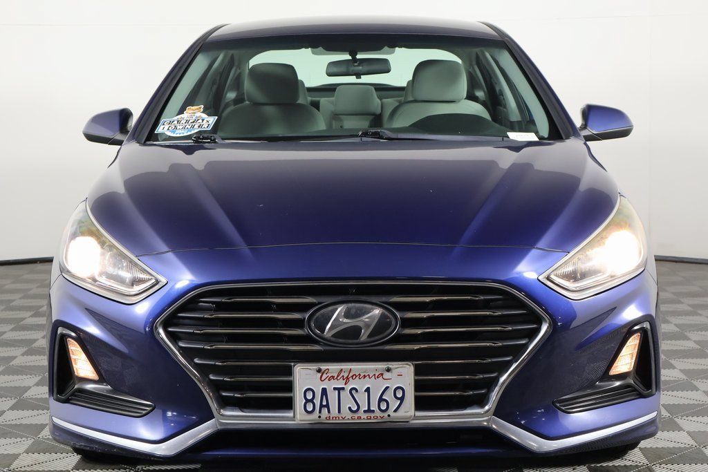 Used 2018 Hyundai Sonata SE FWD image 2