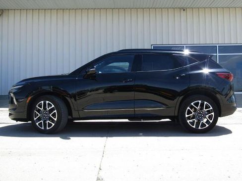 Used 2025 Chevrolet Blazer RS AWD/4WD image 11