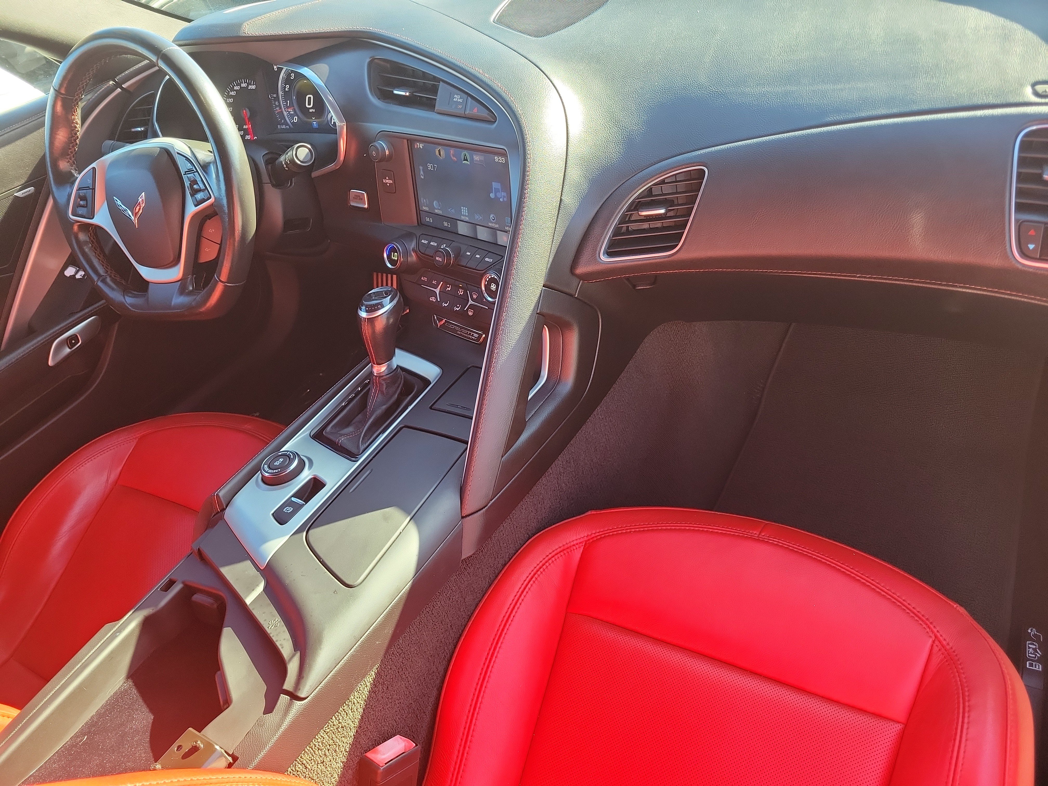 Used 2019 Chevrolet Corvette Stingray Coupe w/ 1LT RWD image 15