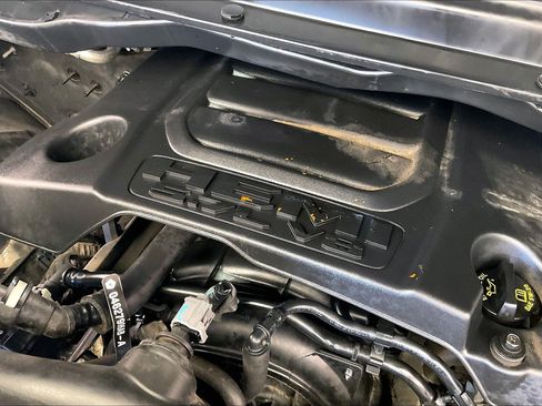 Used 2019 RAM 1500 Limited w/ Advanced Safety Group AWD/4WD image 32