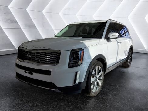 Used 2020 Kia Telluride S AWD/4WD image 3