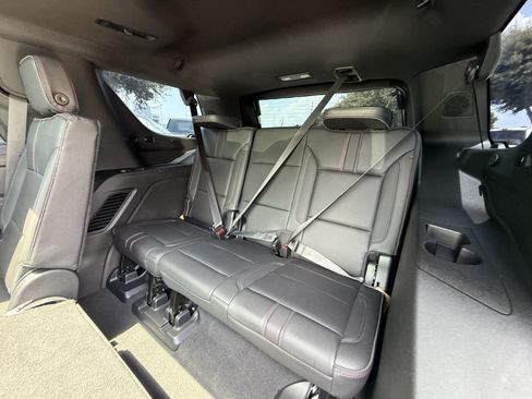 Used 2022 Chevrolet Tahoe RST w/ Luxury Package RWD image 30