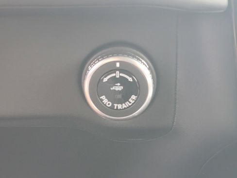 New 2025 Lincoln Navigator Reserve image 23