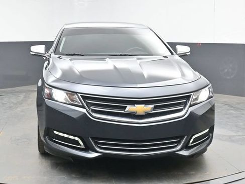Used 2018 Chevrolet Impala Premier FWD image 3