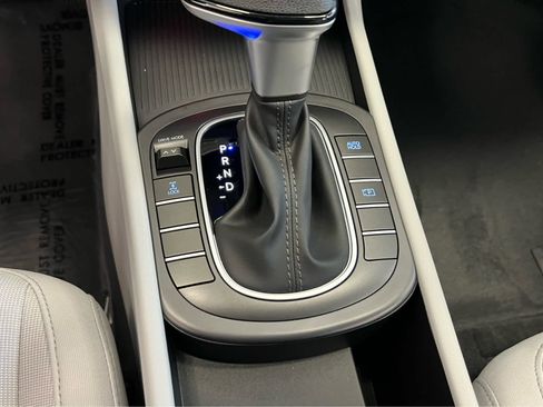 Used 2026 Hyundai Kona SE image 31