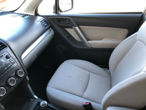 Used 2015 Subaru Forester 2.5i Premium AWD/4WD image 24