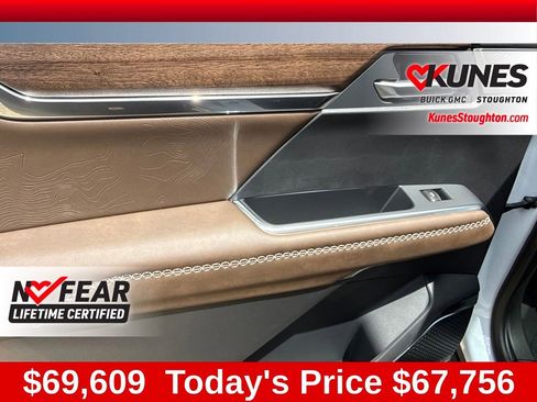 New 2026 GMC Acadia Denali Ultimate w/ LPO, Floor Liner Package AWD/4WD image 46