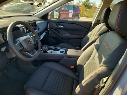 New 2026 Nissan Rogue SV AWD/4WD image 8