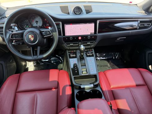 Used 2023 Porsche Macan S AWD/4WD image 22