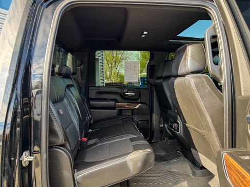 Used 2020 Chevrolet Silverado 2500 High Country w/ Z71 Off-Road Package AWD/4WD image 18