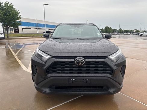 Used 2025 Toyota RAV4 XLE w/ Weather Package FWD image 6