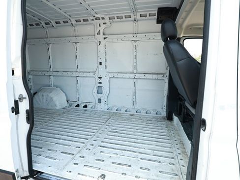 Used 2023 RAM ProMaster 2500 FWD image 6
