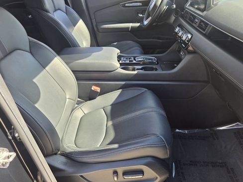 Used 2024 Honda Pilot EX-L image 16