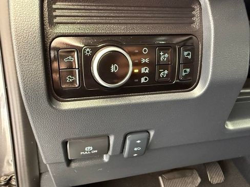 Used 2025 Ford F350 Lariat w/ Black Appearance Package AWD/4WD image 36