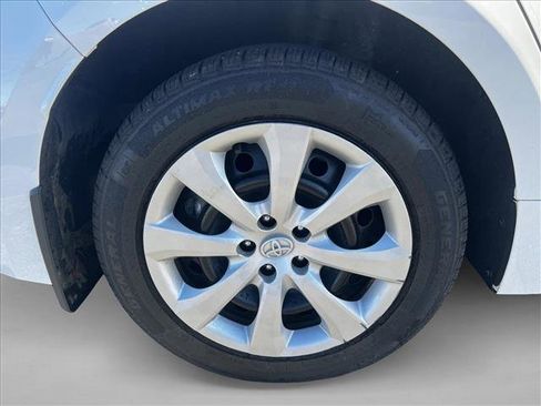 Certified 2024 Toyota Corolla LE image 26