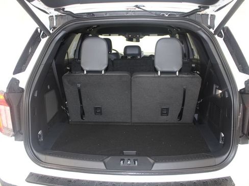 New 2026 Ford Explorer ST-Line w/ Premium Package RWD image 16