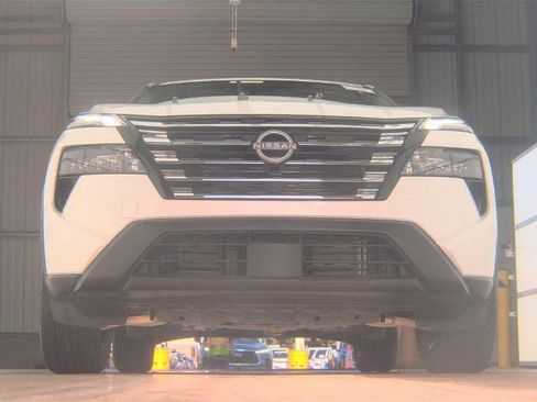 Certified 2026 Nissan Rogue SV w/ Cold Weather Package AWD/4WD image 6