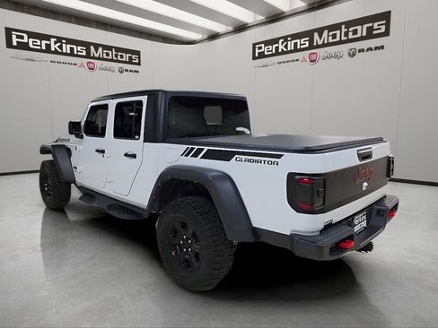 Used 2022 Jeep Gladiator Mojave w/ Trailer Tow Package AWD/4WD image 3