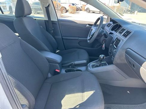 Used 2016 Volkswagen Jetta S image 30