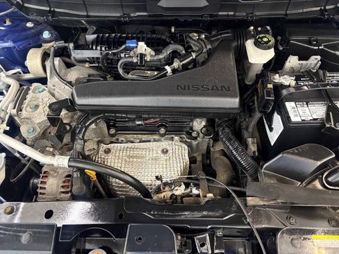 Used 2019 Nissan Rogue SV image 23