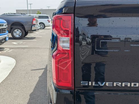 Used 2020 Chevrolet Silverado 1500 RST AWD/4WD image 47