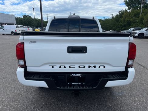 Used 2021 Toyota Tacoma SR w/ SR Convenience Package RWD image 18