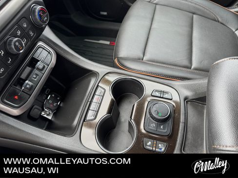 Used 2023 GMC Acadia AT4 w/ Technology Package AWD/4WD image 22