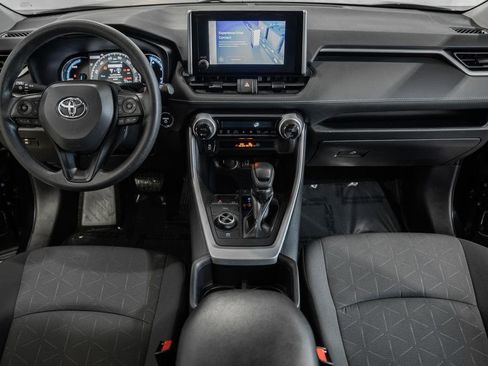 Used 2025 Toyota RAV4 XLE image 16
