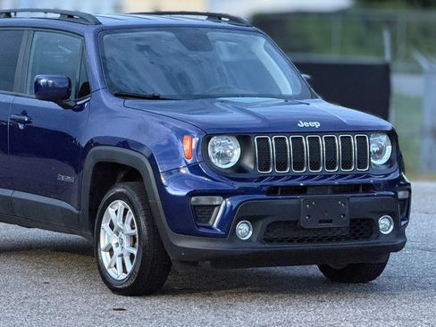 Used 2020 Jeep Renegade Latitude w/ Cold Weather Group AWD/4WD image 15