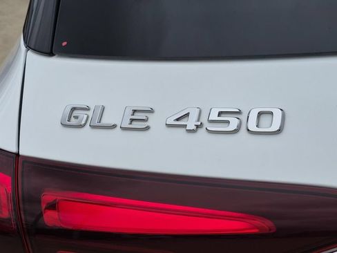Certified 2026 Mercedes-Benz GLE 450 4MATIC image 11