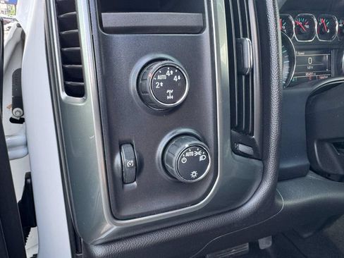 Used 2016 Chevrolet Silverado 1500 LT AWD/4WD image 16