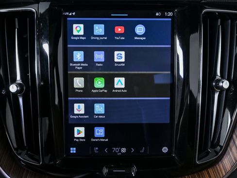 Used 2022 Volvo XC60 B5 Inscription w/ Climate Package image 16