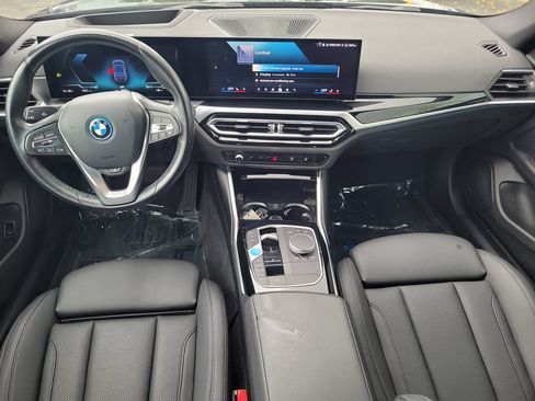 Used 2024 BMW i4 eDrive40 RWD image 17