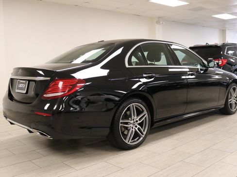 Used 2020 Mercedes-Benz E 350 Sedan image 5