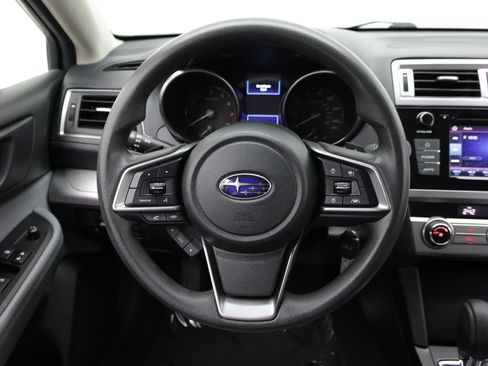 Used 2019 Subaru Outback 2.5i AWD/4WD image 29