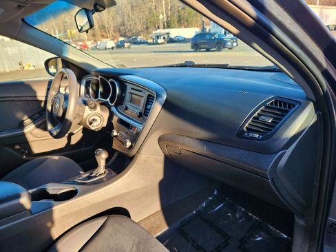 Used 2015 Kia Optima LX image 18